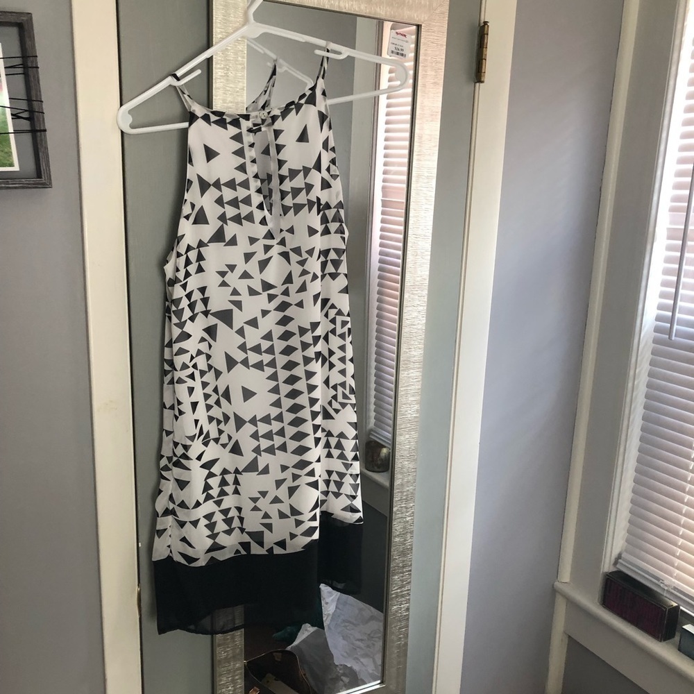 Dress​​​​​​​​​​​ - Picture 2 of 4